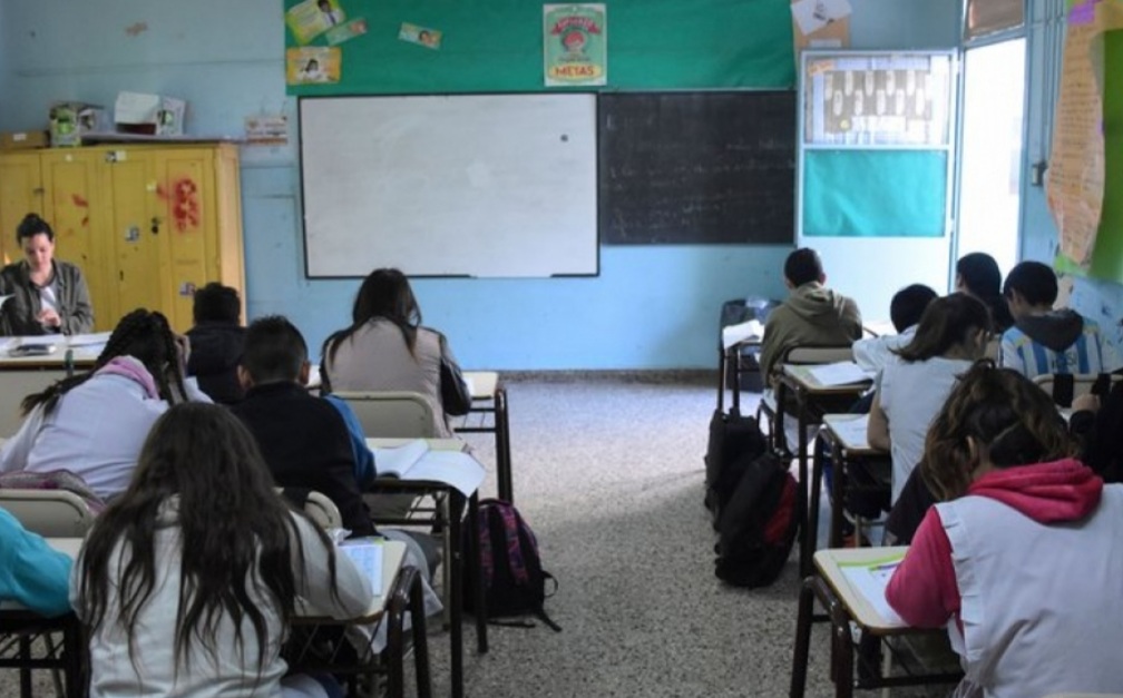 Los Alumnos Tendrán Que Aprobar El 70 De Los Contenidos Para Pasar De Grado O Año Infotdf 5232